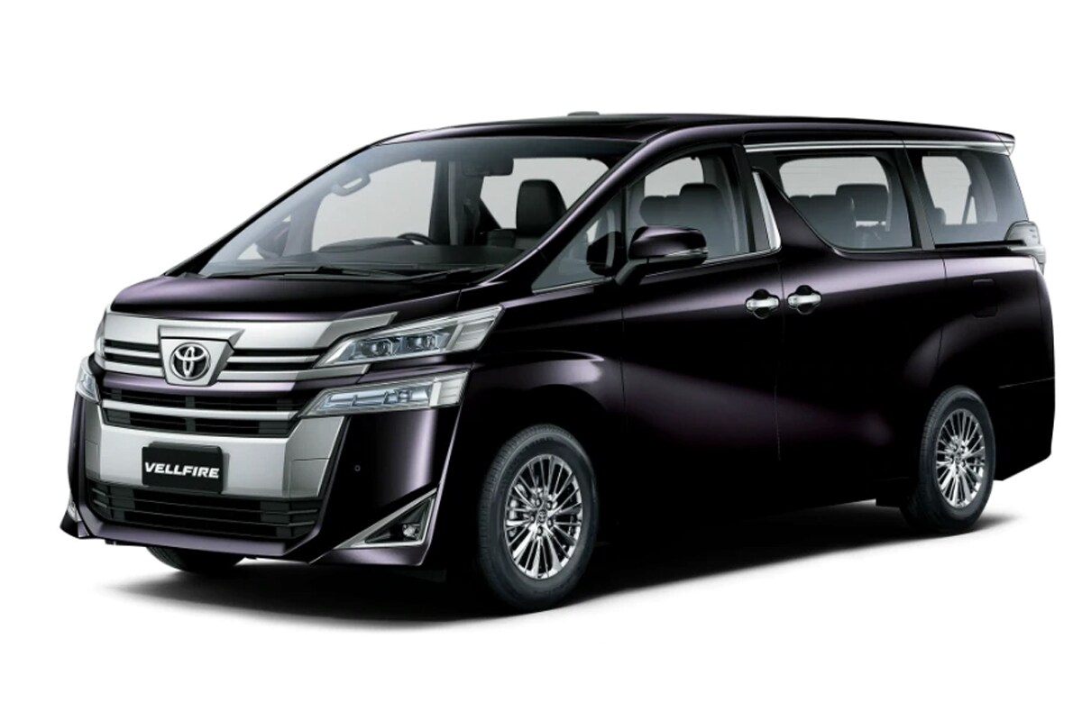 Toyota Vellfire - या गाडीची सप्टेंबर महिन्यात 14 गाड्यांची विक्री झाली आहे. तर मागील वर्षी फक्त 2 गाड्यांची विक्री झाली होती. तब्बल 600 टक्क्याने या गाड्यांची विक्री वाढली आहे. Toyota Vellfire - या गाडीची सप्टेंबर महिन्यात 14 गाड्यांची विक्री झाली आहे. तर मागील वर्षी फक्त 2 गाड्यांची विक्री झाली होती. तब्बल 600 टक्क्याने या गाड्यांची विक्री वाढली आहे.