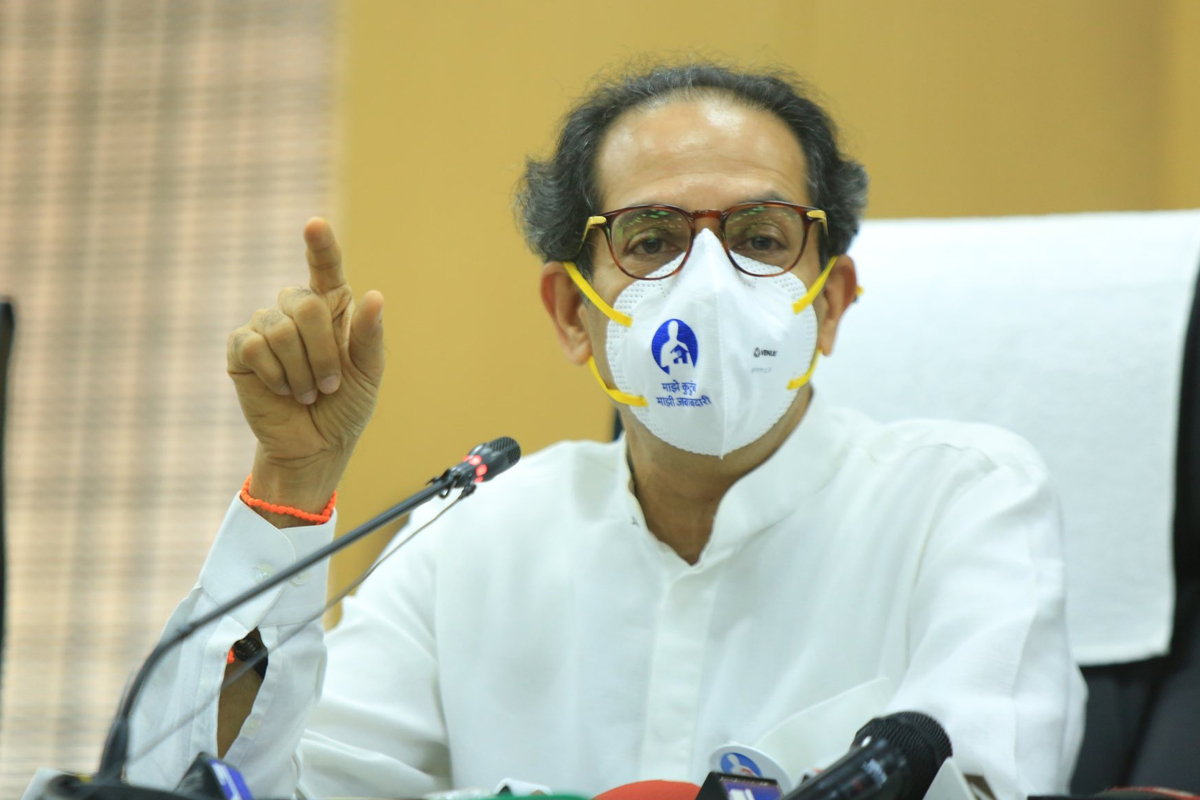 विद्यार्थ्यांच्या सुरक्षिततेसाठीची योग्य ती खबरदारी घेऊन दिवाळीनंतर राज्यातील नववी ते बारावी पर्यंतच्या शाळा सुरू करण्यात याव्या असे निर्देश मुख्यमंत्री उद्धव ठाकरे यांनी आज दिले.