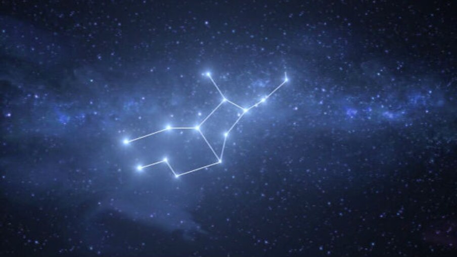    10 नोव्हेंबर 2020 - 10 नोव्हेंबर खूप खास आहे. या दिवशी बुध आणि सुर्यामधील अंतर कमी होईल. या दिवशी सकाळी 5.25 वाजता आकाशात Virgo constellation दिसेल, या फोटोमध्ये तुम्ही पाहू शकता.  