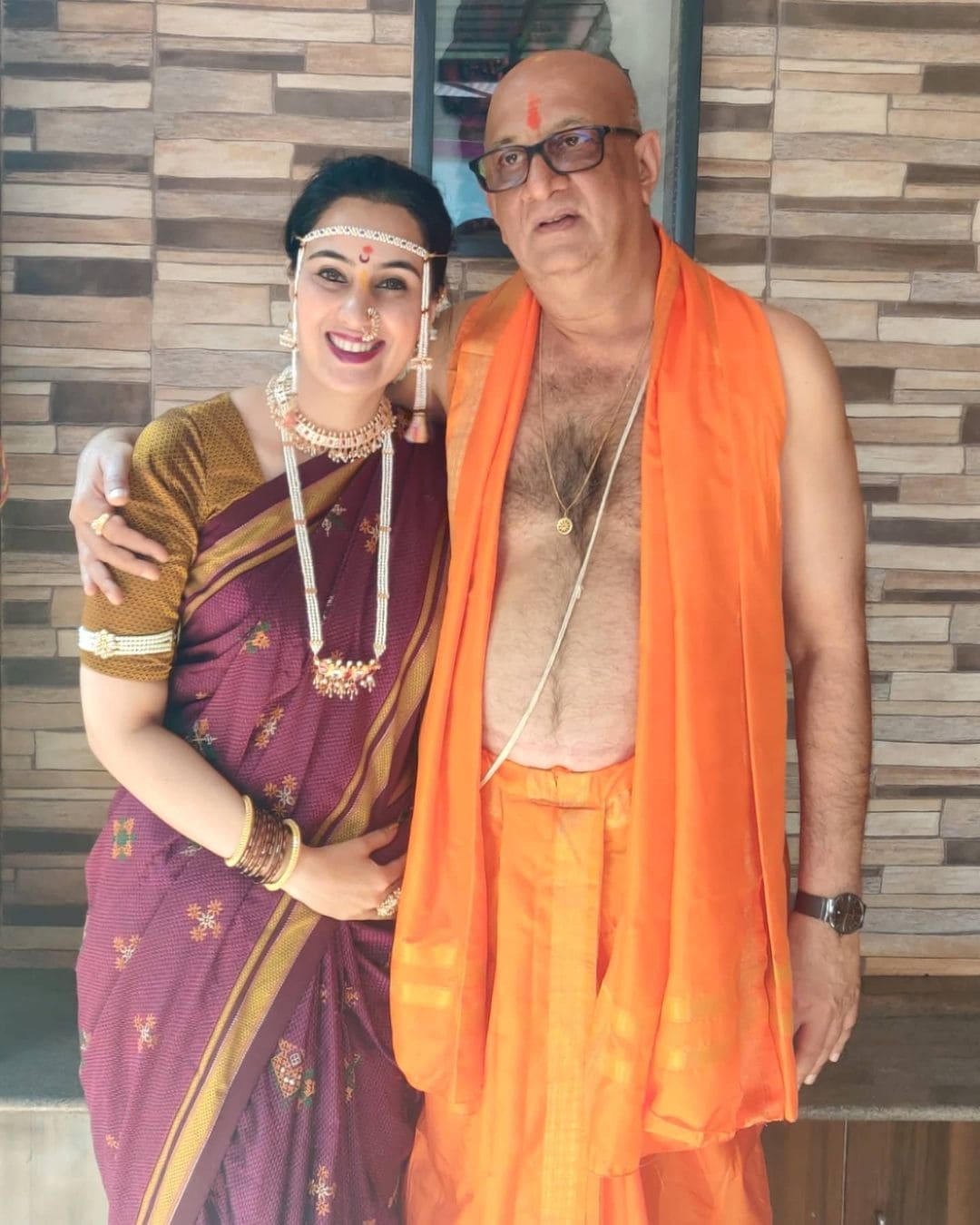 सई लोकूरने ‘मिशन चॅम्पियन’ या चित्रपटामधून तिच्या अभिनयातील कारकिर्दीला सुरुवात केली होती. हा चित्रपट तिच्याच आईने अर्थात वीणा लोकूर यांनी यांनी दिग्दर्शित केला होता. सई लोकूरने ‘मिशन चॅम्पियन’ या चित्रपटामधून तिच्या अभिनयातील कारकिर्दीला सुरुवात केली होती. हा चित्रपट तिच्याच आईने अर्थात वीणा लोकूर यांनी यांनी दिग्दर्शित केला होता.
