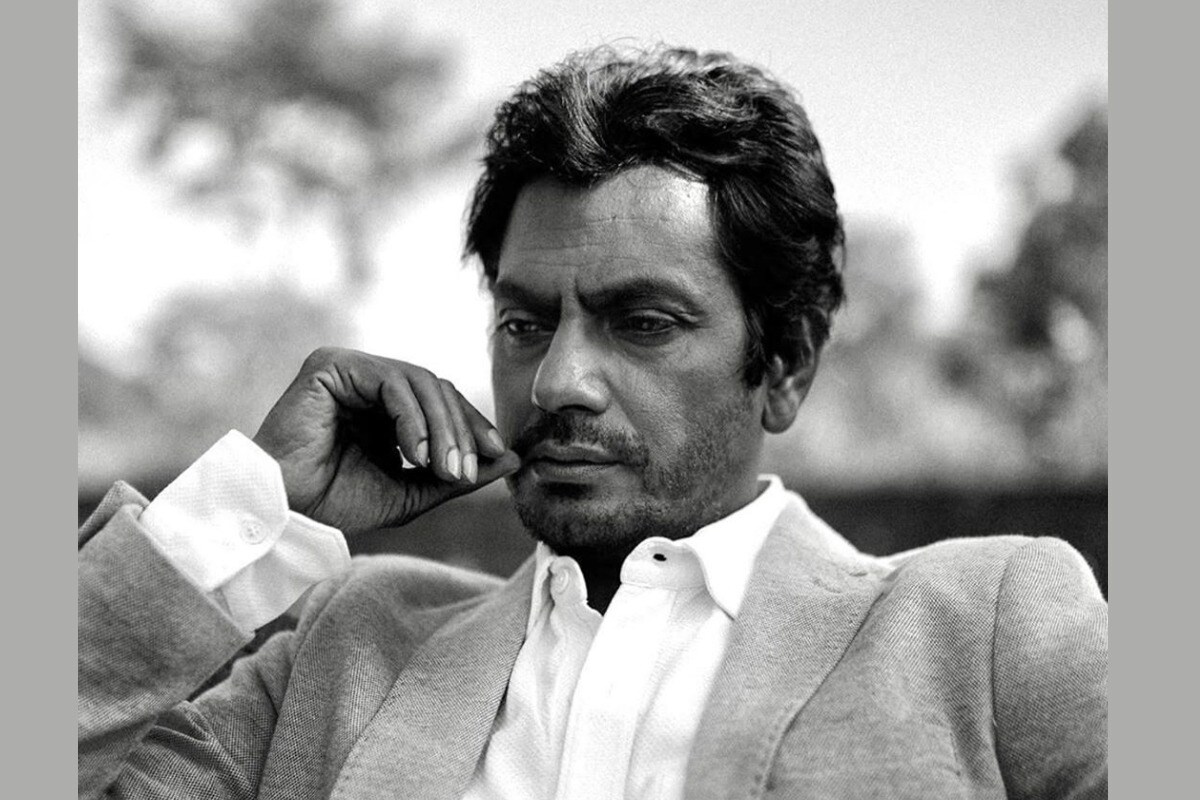अभिनेता नवाजुद्दीन सिद्दीकी (Navazuddin Siddiqui)चा आपल्या पत्नीशी घटस्फोट होणार आहे. नवाजुद्दीन आणि आलियामध्ये प्रचंड वाद झाले. त्या दोघांनी एकमेंकांवर बरेच आरोपही केले होते. लवकरच हा अभिनेता आपल्या पत्नीपासून वेगळा होणार आहे. त्याला शोरा आणि यानी अशी दोन मुलंही आहेत. अभिनेता नवाजुद्दीन सिद्दीकी (Navazuddin Siddiqui)चा आपल्या पत्नीशी घटस्फोट होणार आहे. नवाजुद्दीन आणि आलियामध्ये प्रचंड वाद झाले. त्या दोघांनी एकमेंकांवर बरेच आरोपही केले होते. लवकरच हा अभिनेता आपल्या पत्नीपासून वेगळा होणार आहे. त्याला शोरा आणि यानी अशी दोन मुलंही आहेत.