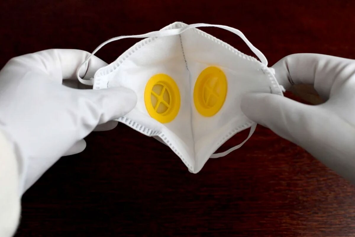 कोरोना आणि ब्लॅक फंगस यांचा अटॅक झाल्यास रुग्णाला गंभीर परिणाम भोगावे लागतात.