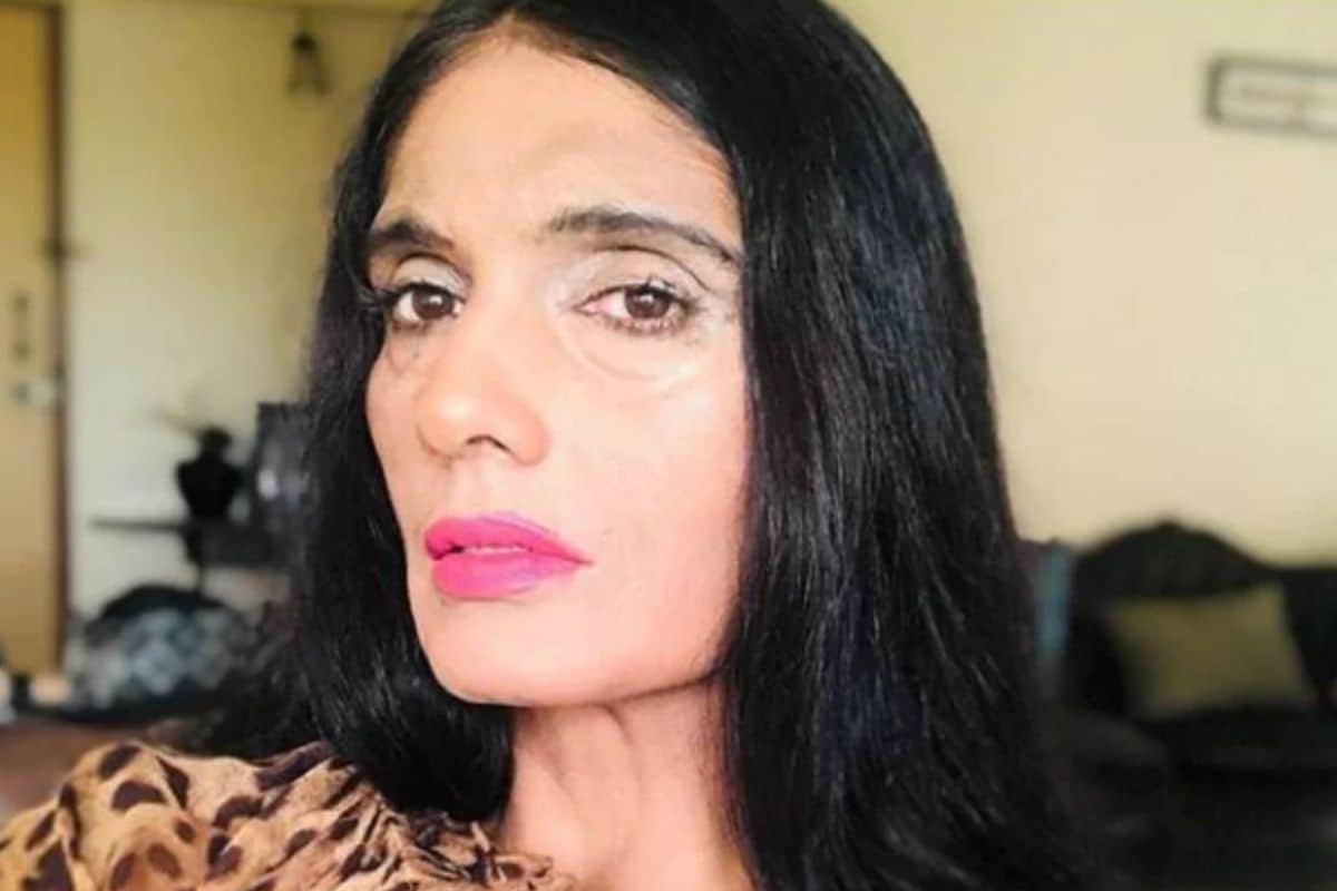 अनू अग्रवाल- आशिकी फेम अनू अग्रवालचं करिअर खूप चढउतारांचं होतं. एक वेळ अशी आली की तिने बॉलिवूडला कायमचे अलविदा केले. तिने अध्यात्म आणि योगसाधना या गोष्टींना आयुष्यात महत्त्वाचे स्थान दिले आहे. (फोटो सौजन्य- सोशल मीडिया) अनू अग्रवाल- आशिकी फेम अनू अग्रवालचं करिअर खूप चढउतारांचं होतं. एक वेळ अशी आली की तिने बॉलिवूडला कायमचे अलविदा केले. तिने अध्यात्म आणि योगसाधना या गोष्टींना आयुष्यात महत्त्वाचे स्थान दिले आहे. (फोटो सौजन्य- सोशल मीडिया)