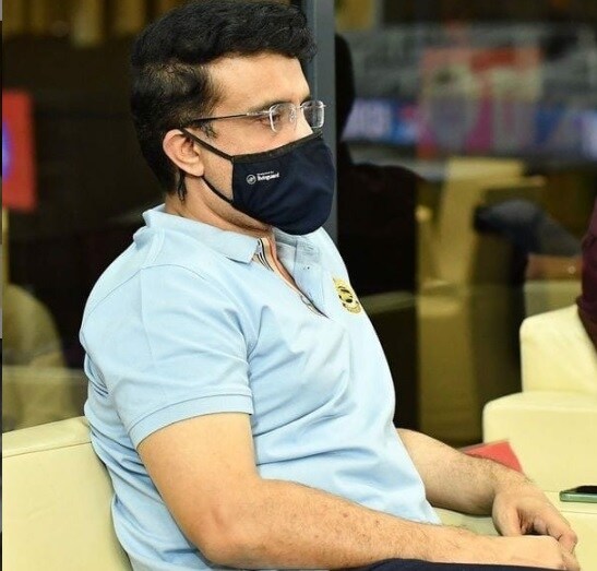 लिविंगार्ड एजी या ब्रॅण्डच्या दूत म्हणून सौरव गांगुली ऑनलाईन मीडिया कॉन्फरन्ससाठी आला होता, त्यावेळी गांगुलीने ही माहिती दिली. 22 वेळा कोरोना टेस्ट केल्यानंतर आपण एकदाही कोरोना पॉझिटिव्ह आलो नसल्याचं, गांगुलीने सांगितलं. (Photo Sourav Ganguly Instagram) लिविंगार्ड एजी या ब्रॅण्डच्या दूत म्हणून सौरव गांगुली ऑनलाईन मीडिया कॉन्फरन्ससाठी आला होता, त्यावेळी गांगुलीने ही माहिती दिली. 22 वेळा कोरोना टेस्ट केल्यानंतर आपण एकदाही कोरोना पॉझिटिव्ह आलो नसल्याचं, गांगुलीने सांगितलं. (Photo Sourav Ganguly Instagram)
