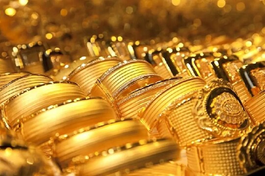 लग्नसराईच्या काळात पुन्हा कमी झाले सोन्याचांदीचे दर, वाचा काय आहेत आजच्या किंमती