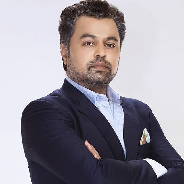सुबोध भावेने या गोजिरवाण्या घरात, वादळवाट, तुला पाहते रे, अवंतिका, कळत नकळत अशा अनेक गाजलेल्या मालिकांमधून काम केलं आहे. सुबोध भावेने या गोजिरवाण्या घरात, वादळवाट, तुला पाहते रे, अवंतिका, कळत नकळत अशा अनेक गाजलेल्या मालिकांमधून काम केलं आहे.