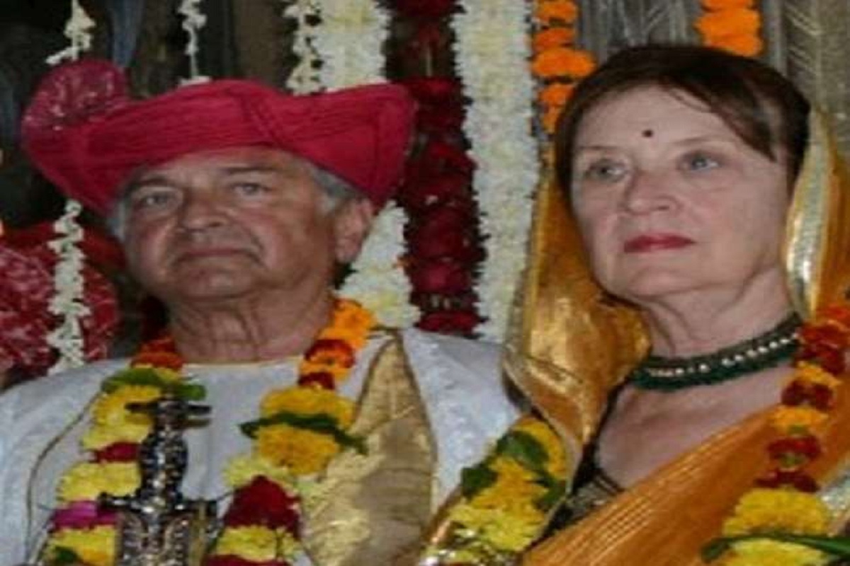 Holkar Royal Family राजघराण्यात 25 वर्षांनंतर पॅचअप? Covid lockdown