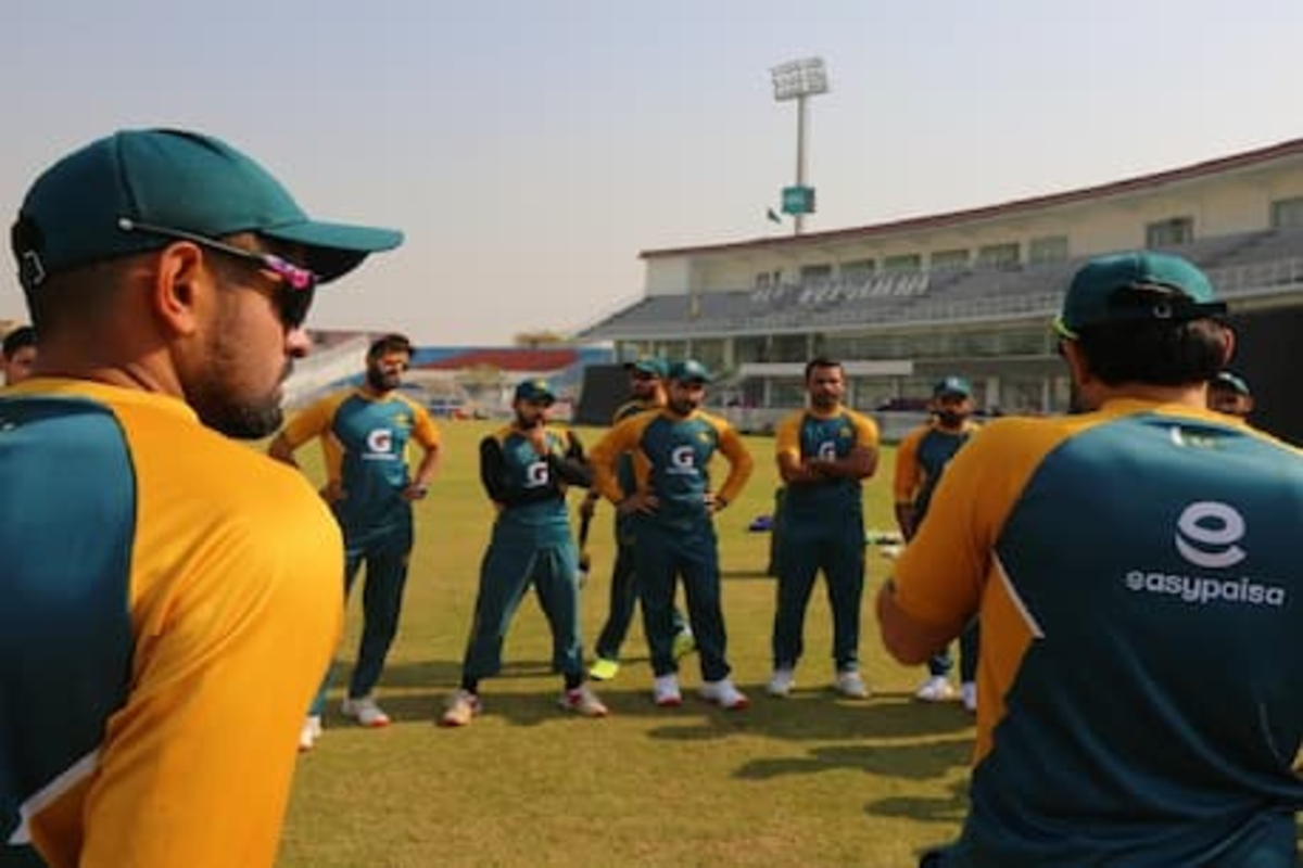 Pakistan vs New Zealand: न्यूझीलंड दौऱ्याआधी पाकिस्तानचा संघ अडचणीत, 6 खेळाडू कोरोना पॉझिटिव्ह