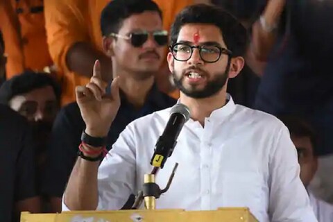 आदित्य ठाकरे यांनी ट्वीट करीत कोरोना पॉझिटिव्ह असल्याची माहिती दिली आहे.