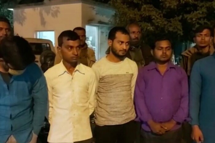 पोलिसांनी दिलेल्या माहितीनुसार पकडण्यात आलेले तरुण-तरुणींवर गुन्हा दाखल करून कारवाई केली जात आहे. सीओ सिटींनी सांगितले की, फरार सेक्स रॅकेट संचालिका गँगस्टर अॅक्टअंतर्ग कारवाई करण्यात येईल. सध्या तिच्या अटकेसाठी प्रयत्न केले जात आहे. 