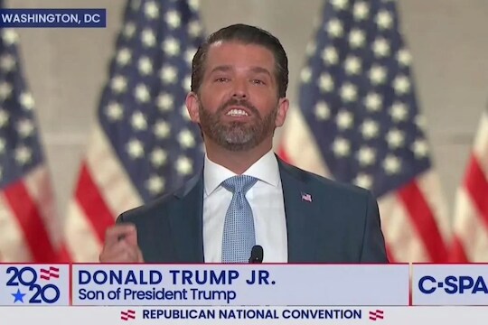 US Election 2020: निकालाआधी ट्रम्प यांच्या मुलाचे प्रताप, जगाचा नकाशा शेअर करत काश्मीर दाखवला पाकिस्तानात