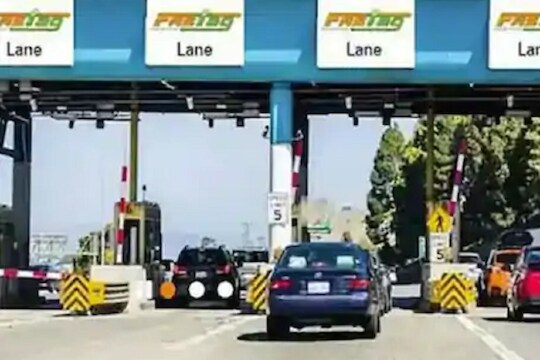 FASTag नसेल तरी नो टेन्शन! हे काम केल्यास भरावा लागणार नाही दुप्पट टोल