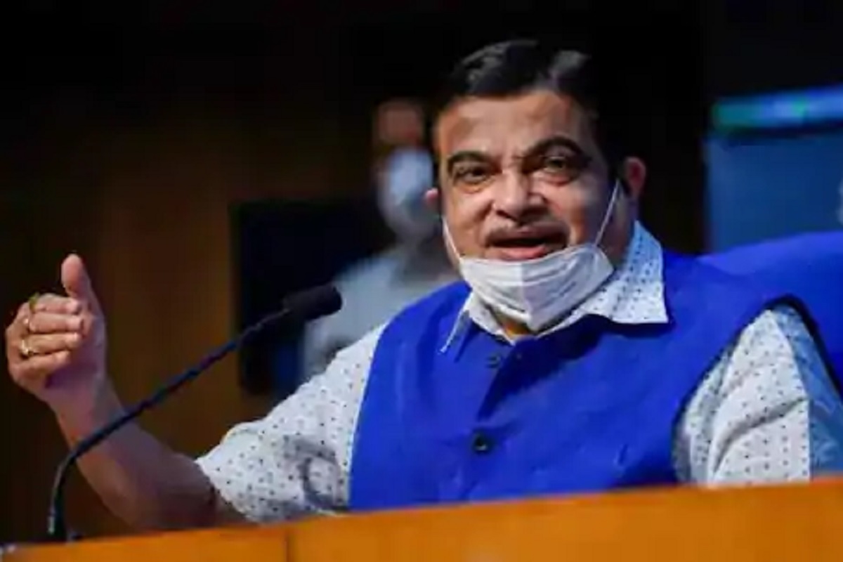 येत्या काही महिन्यांत फास्टटॅग सक्तीचा होणार; केंद्रीय मंत्री नितीन गडकरी यांचे संकेत