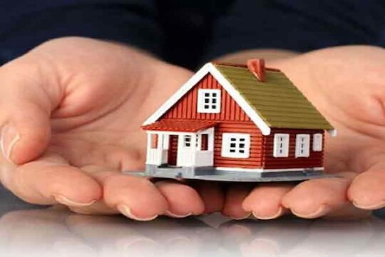 खूशखबर! सामान्यांसाठी घरखरेदी झाली स्वस्त, या हाउसिंग फायनान्स कंपनीने कमी केले गृहकर्जावरील व्याजदर