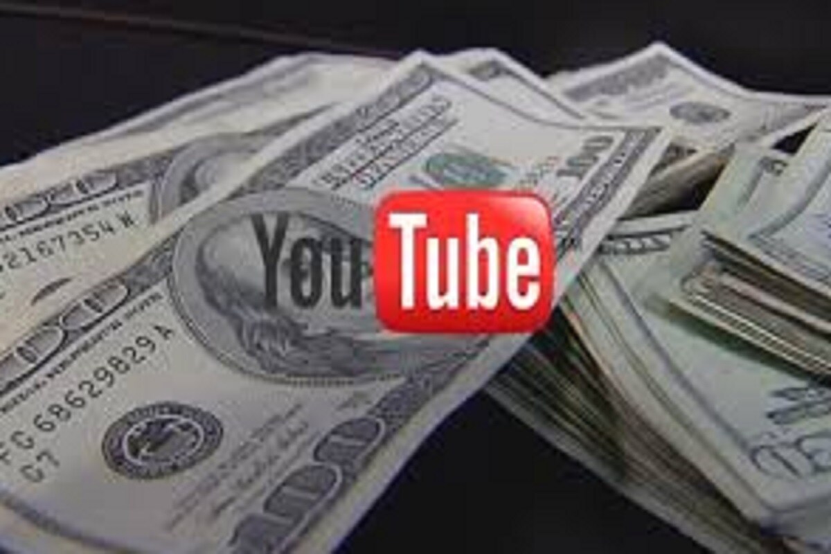 Youtube वरुन कमाई करण्याची पहिली पायरी चॅनल सुरू करणं आहे. Gmail आईडीवरून Youtube वर लॉगइन करावं लागेल. सर्च बारच्या उजव्या बाजूला अकाउंट असतं. तेथे My Channel ऑप्शनवर क्लिक करून त्याला काही नाव द्या. आपल्या चॅनलचं नाव ठेवताना एक महत्त्वाची गोष्ट म्हणजे नाव थोडं यूनिक ठेवा आणि आधी तुम्ही ठेवलेल्या नावाचं दुसरं कोणतंही चॅनल असू नये. Youtube वरुन कमाई करण्याची पहिली पायरी चॅनल सुरू करणं आहे. Gmail आईडीवरून Youtube वर लॉगइन करावं लागेल. सर्च बारच्या उजव्या बाजूला अकाउंट असतं. तेथे My Channel ऑप्शनवर क्लिक करून त्याला काही नाव द्या. आपल्या चॅनलचं नाव ठेवताना एक महत्त्वाची गोष्ट म्हणजे नाव थोडं यूनिक ठेवा आणि आधी तुम्ही ठेवलेल्या नावाचं दुसरं कोणतंही चॅनल असू नये.