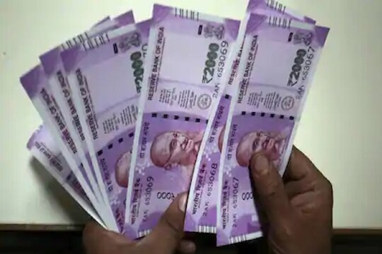 शेअर बाजारामध्ये पैसे गुंतवणाऱ्यांसाठी महत्त्वाची बातमी; नियमांमध्ये झालेत बदल