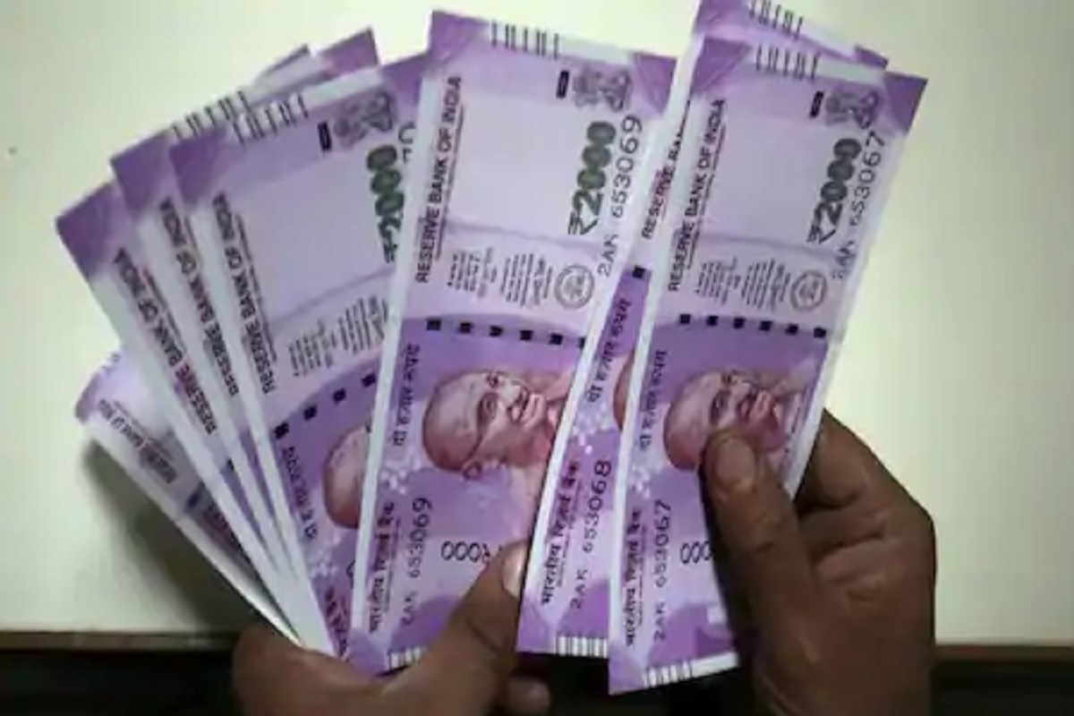 शेअर बाजारामध्ये पैसे गुंतवणाऱ्यांसाठी महत्त्वाची बातमी; नियमांमध्ये झालेत बदल