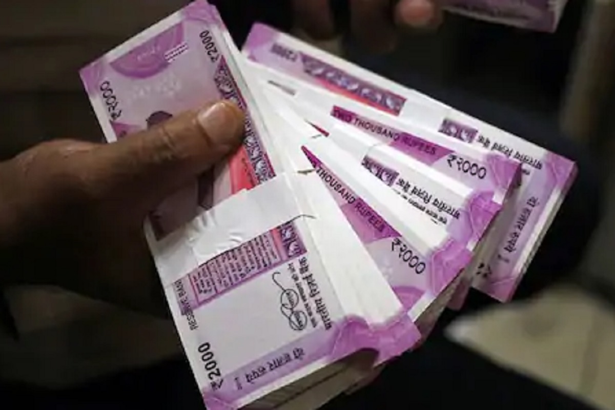 10 हजारांच्या गुंतवणुकीतून मिळणार 16 लाखांचा फायदा, काय आहे ही स्किम जाणून घ्या