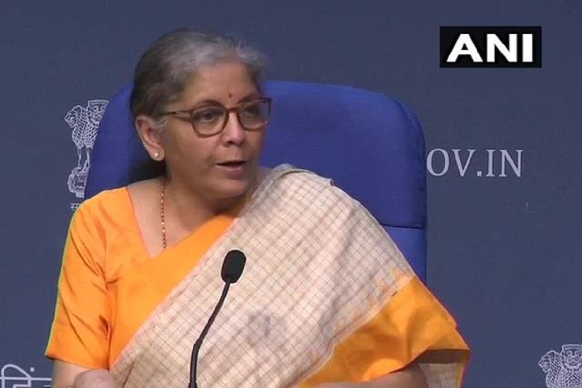 निर्मला सीतारामन LIVE: अर्थमंत्र्यांनी दिली गुड न्यूज; तिसरं आर्थिक पॅकेज जाहीर, अर्थव्यवस्था तेजीकडे