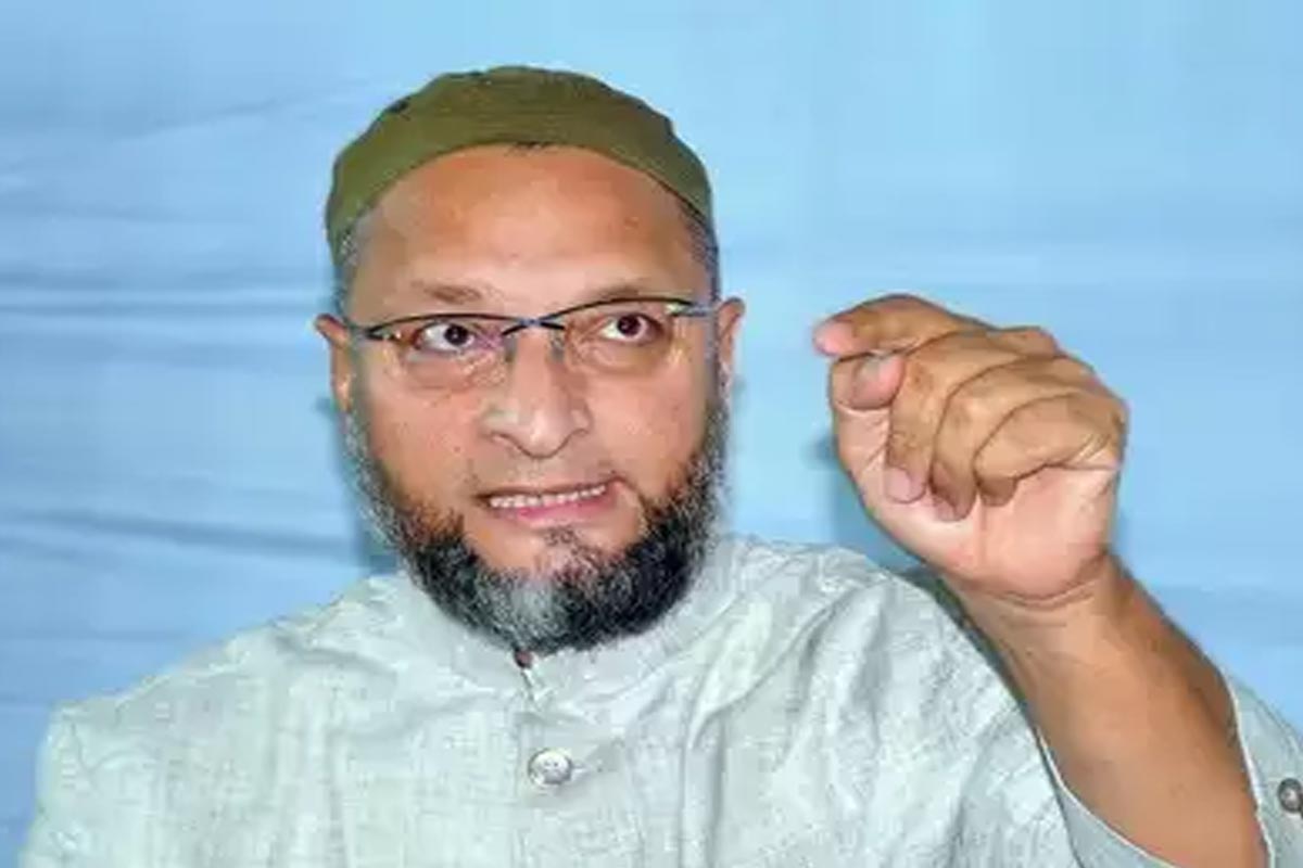 ओवैसींवर भडकले उर्दू कवी, म्हणाले.. ते दुसरे जिनाच, मुस्लिमांची मतं विभागतात