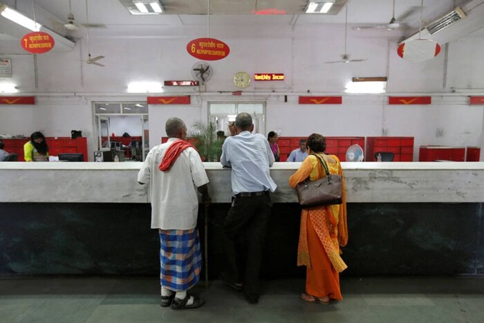  Post Office Recurring Deposit : पोस्टाच्या विविध योजनांमध्ये बँक, म्युच्यूअल फंड इत्यादीमध्ये केलेल्या गुंतवणुकींपेक्षा जोखीम कमी असते. 