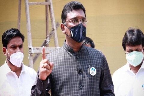 शिवसेना आमदार प्रताप सरनाईक यांनी आता भाजपवर पलटवार करण्यास सुरूवात केली आहे. 