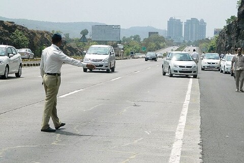 या नियमांचं उल्लंघन केल्यास 500 रुपयांपासून हजार रुपयांपर्यंत दंड  (Fine) भरावा लागू शकतो. 