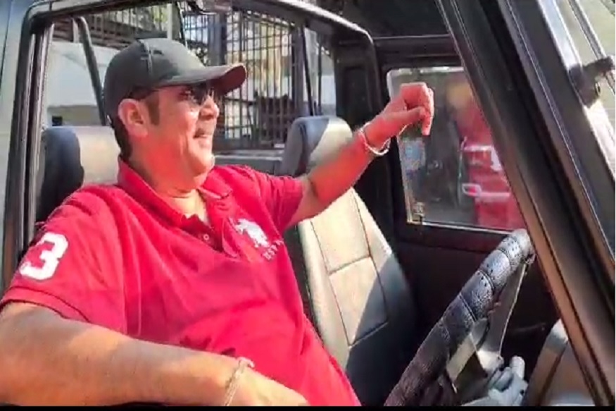 साताऱ्यात जिप्सी रायडिंग आणि गाण्यावर ठेका....उदयनराजेंचा नवा VIDEO VIRAL