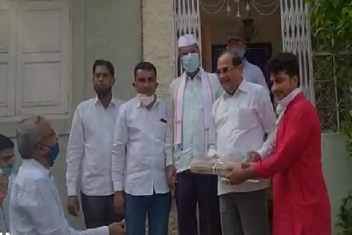 मोठी बातमी! अब्दुल सत्तारांकडून राजकीय भूकंप, विखे पाटील शिवसेनेच्या वाटेवर?