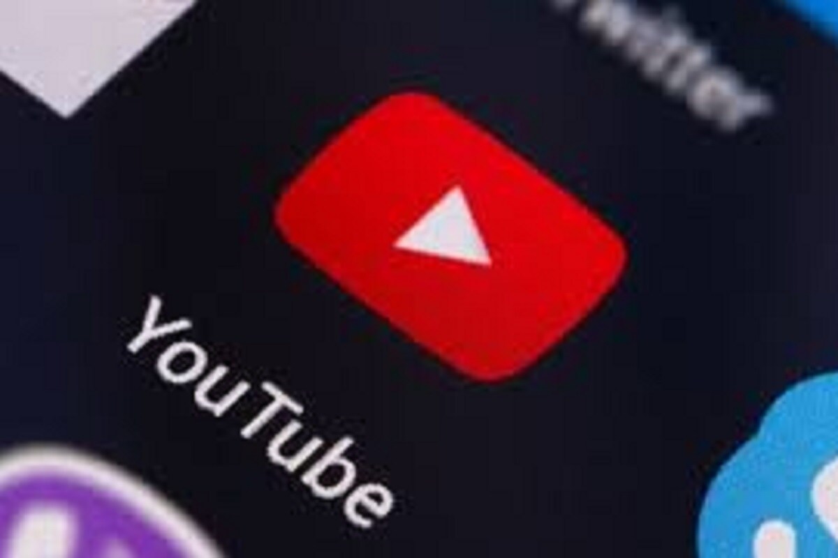 ऍप्लिकेशनच्या प्रक्रियेमध्ये पैसे कमावण्यासाठी एक AdSense अकाउंट कनेक्ट करणं गरजेचं आहे. त्यासाठी Sign up for Google AdSense वर क्लिक करा. जर आधीपासूनच हे अकाउंट असल्यास त्याचा वापर करू शकता. ऍप्लिकेशनच्या प्रक्रियेमध्ये पैसे कमावण्यासाठी एक AdSense अकाउंट कनेक्ट करणं गरजेचं आहे. त्यासाठी Sign up for Google AdSense वर क्लिक करा. जर आधीपासूनच हे अकाउंट असल्यास त्याचा वापर करू शकता.