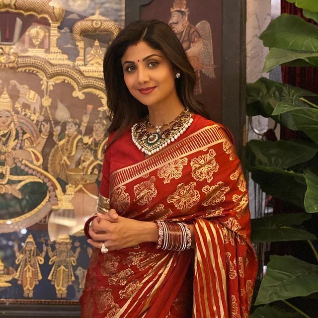तिचं हे हॉटेल प्रसिद्ध हॉटेल चेनच्या (famous hotel chain) बॅस्टियनचा (Bastian) भाग आहे. बॅस्टियन हॉटेल बॉलिवूडच्या सेलिब्रिटीजमध्ये (Bollywood celebrities) प्रचंड लोकप्रिय आहे. तिचं हे हॉटेल प्रसिद्ध हॉटेल चेनच्या (famous hotel chain) बॅस्टियनचा (Bastian) भाग आहे. बॅस्टियन हॉटेल बॉलिवूडच्या सेलिब्रिटीजमध्ये (Bollywood celebrities) प्रचंड लोकप्रिय आहे.