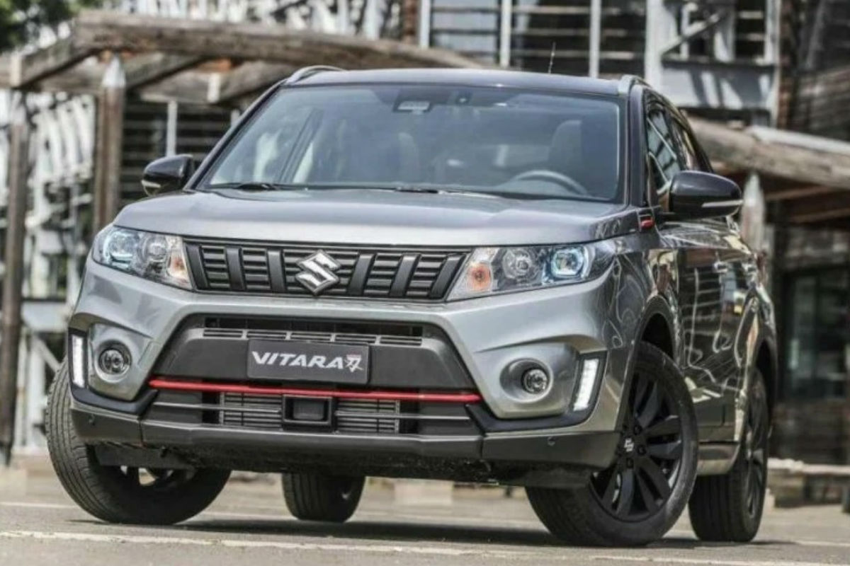 Maruti Vitara Brezza - मारुती विटारा ब्रेजा ही कार आपल्या सेगमेंटमध्ये सर्वात पॉप्युलर कार आहे. या कारवर इयर एंड डिस्काउंट मिळतो आहे. डिसेंबरमध्ये ही कार खरेदी केल्यास, 56000 रुपयांपर्यंतचा डिस्काउंट मिळू शकतो. Maruti Vitara Brezza - मारुती विटारा ब्रेजा ही कार आपल्या सेगमेंटमध्ये सर्वात पॉप्युलर कार आहे. या कारवर इयर एंड डिस्काउंट मिळतो आहे. डिसेंबरमध्ये ही कार खरेदी केल्यास, 56000 रुपयांपर्यंतचा डिस्काउंट मिळू शकतो.
