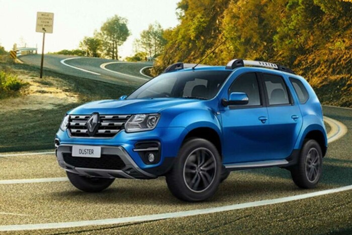 Renault Duster - रॅनोची ही पॉप्युलर कार याच महिन्यात खरेदी केल्यास, या कारवर 1 लाख रुपयांचा बंपर डिस्काउंट मिळवू शकता. 