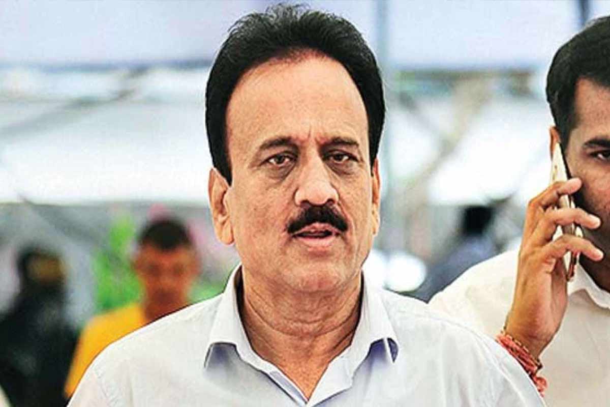 गिरीश महाजनांची वाट बिकट? नव्या आरोपामुळे राजकीय वर्तुळात उडाली खळबळ