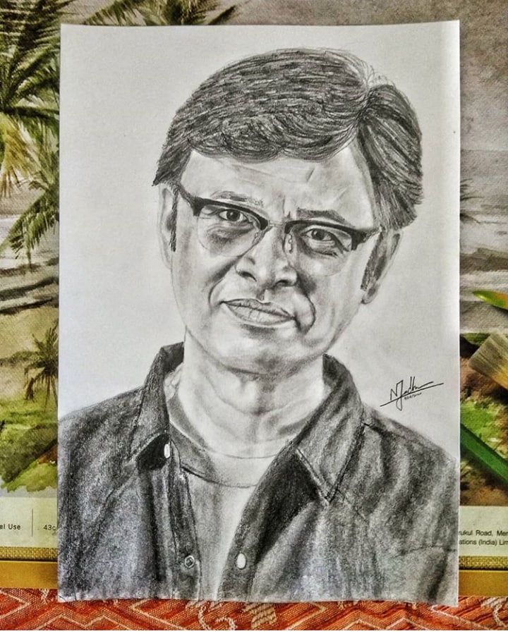 मराठी चित्रपटसृष्टीतले उत्कृष्ट अभिनेते श्रीरंग देशमुख यांचा हा रुबाबतला फोटो. त्यांनी अनेक मराठी मालिका आणि चित्रपटात काम केलं आहे. 'पुढचं पाऊल' ही त्यांची विशेष गाजलेली मराठी मालिका आहे. मराठी चित्रपटसृष्टीतले उत्कृष्ट अभिनेते श्रीरंग देशमुख यांचा हा रुबाबतला फोटो. त्यांनी अनेक मराठी मालिका आणि चित्रपटात काम केलं आहे. 'पुढचं पाऊल' ही त्यांची विशेष गाजलेली मराठी मालिका आहे.