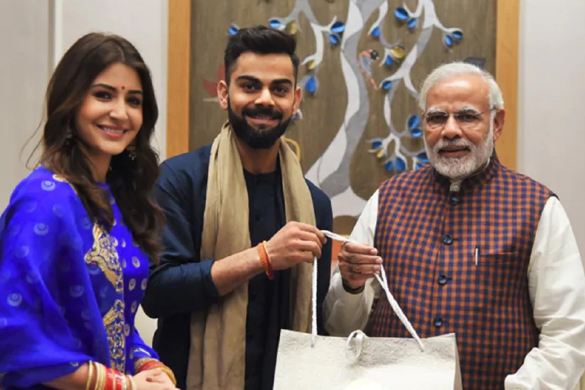 विराट कोहलीने पंतप्रधान नरेंद्र मोदींनाही टाकलं मागे, 'या' यादीमध्ये 'विरुष्का'ची बाजी
