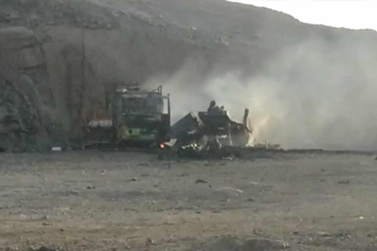 शक्तीशाली स्फोटानं सांगली हादरलं, एक ठार तीन गंभीर; अनेक वाहनं जळून खाक