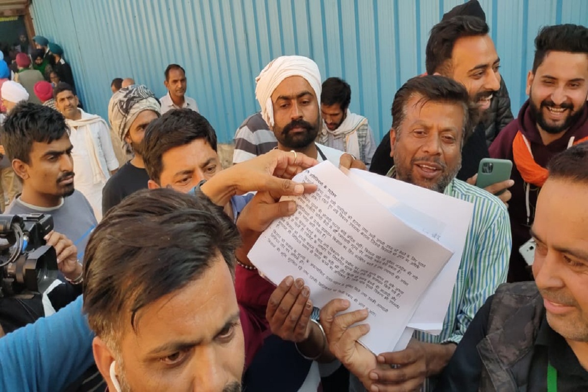 केंद्राकडून शेतकऱ्यांना नवा प्रस्ताव, आंदोलक भूमिकेवर ठाम; कोंडी फोडण्याच्या प्रयत्नांना वेग