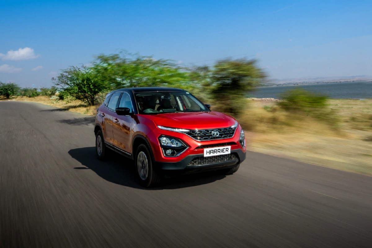 नवी फोर व्हिलर घ्यायचा विचार करताय? लाँच होणार या जबरदस्त कार्स; जाणून घ्या काय असतील किंमती आणि फिचर्स