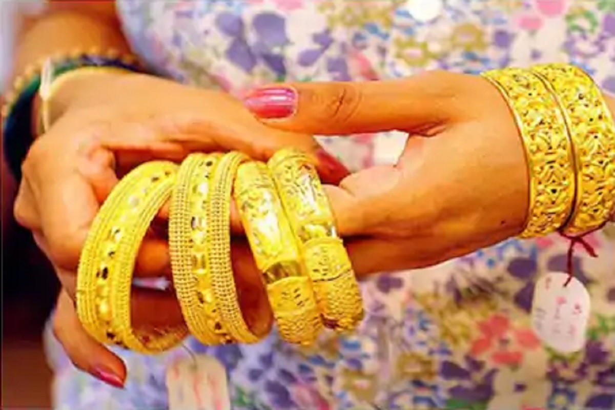 घरात पडून असलेल्या सोन्यावर व्याज मिळवण्याची संधी, सरकार Gold Monetization योजनेत बदल करण्याच्या तयारीत
