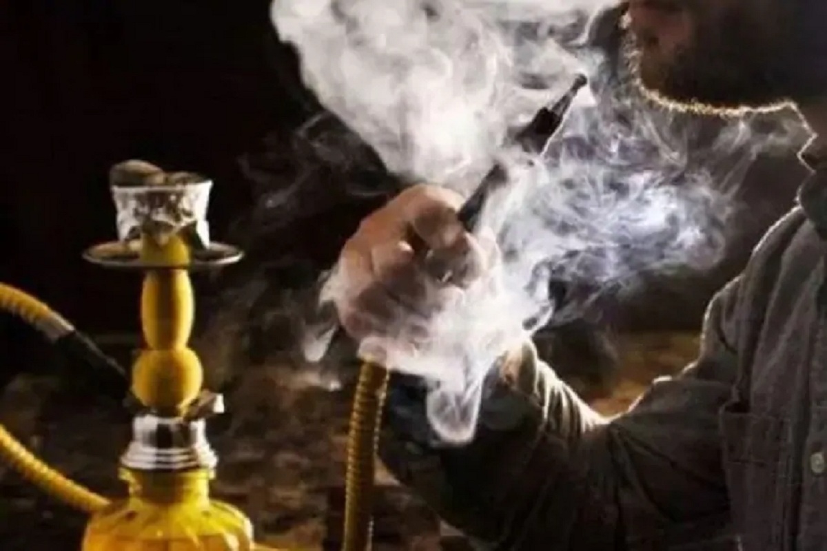 थर्टीफस्टच्या आधीच मुंबई पोलिसांचा दणका, 8 कोटींचा हुक्का जप्त