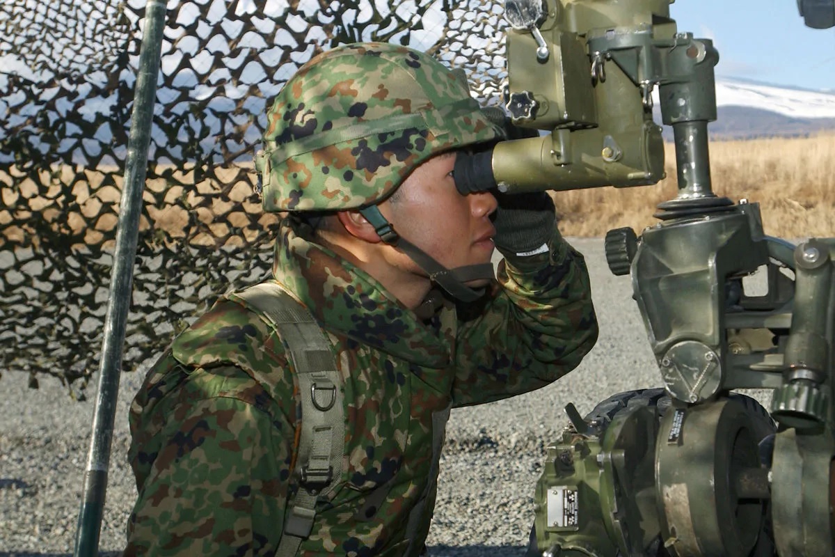 कुणाच्या भीतीने जपान आपलं लष्करी सामर्थ्य आणि त्यासाठीचं बजेट वाढवतो आहे?