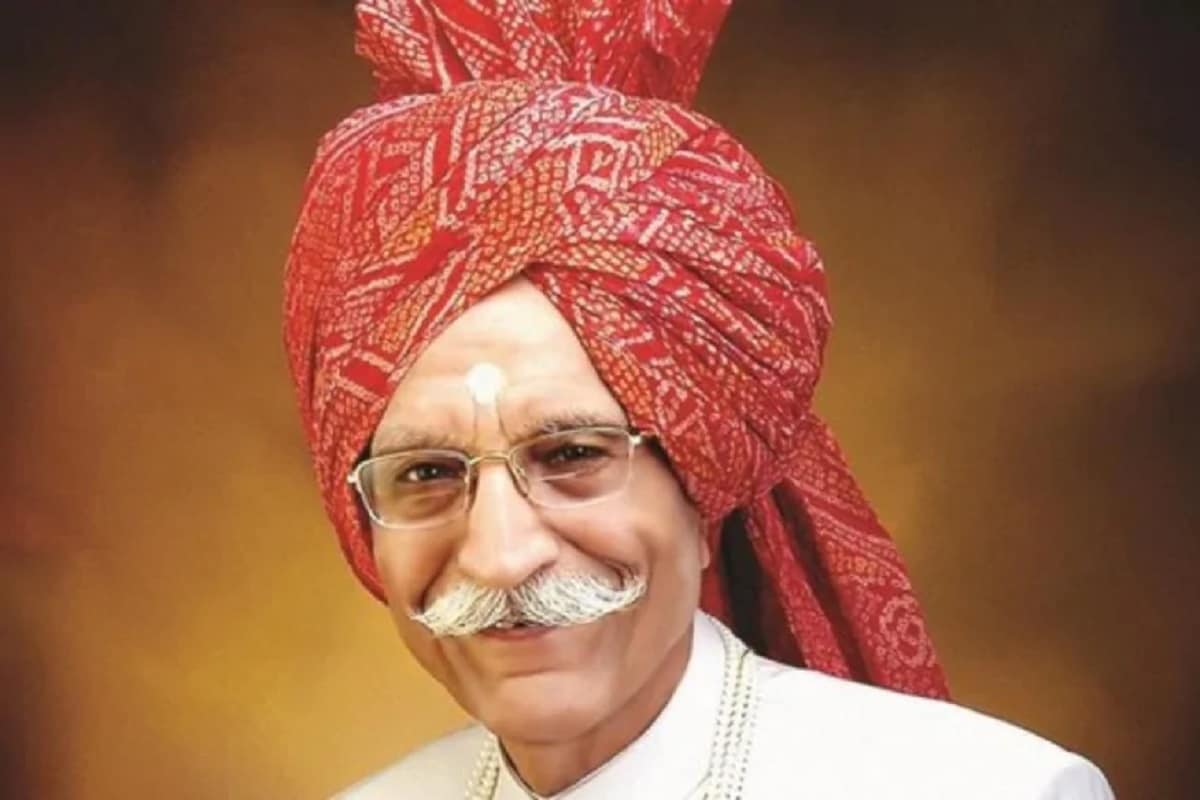 धर्मपाल हे एमडीएच मसाल्याचे ब्रॅण्ड अॅम्बेसिडर देखील होते. गेली अनेक वर्ष ते कंपनीच्या मसाल्यांचे ब्रॅण्डींग करत होते. त्यांच्या जाहिरातींना उत्तम प्रतिसादही मिळतो. एमडीएच मसाल्याच्या प्रत्येक पाकिटावर तुम्ही या आजोबांचा फोटो पाहिलाच असेल. धर्मपाल हे एमडीएच मसाल्याचे ब्रॅण्ड अॅम्बेसिडर देखील होते. गेली अनेक वर्ष ते कंपनीच्या मसाल्यांचे ब्रॅण्डींग करत होते. त्यांच्या जाहिरातींना उत्तम प्रतिसादही मिळतो. एमडीएच मसाल्याच्या प्रत्येक पाकिटावर तुम्ही या आजोबांचा फोटो पाहिलाच असेल.