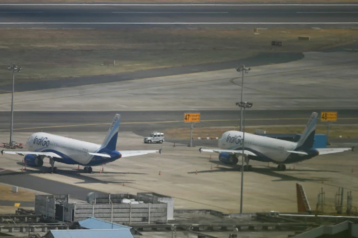 'नवी मुंबई विमानतळाला बाळासाहेबांचं नाव द्या'; सेनेच्या नगरविकास मंत्र्यांची मुख्यमंत्र्यांकडे मागणी