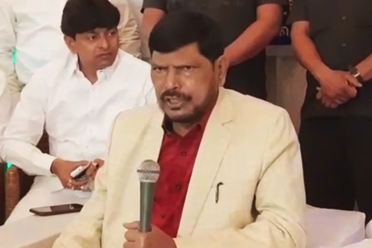 आठवलेंचा भाजपला धक्का? औरंगाबाद नामांतराबाबत घेतली वेगळी भूमिका