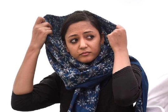 JNU ची माजी विद्यार्थी शहलावर वडिलांचा गंभीर आरोप, केली NGO विरूद्ध चौकशी करण्याची मागणी