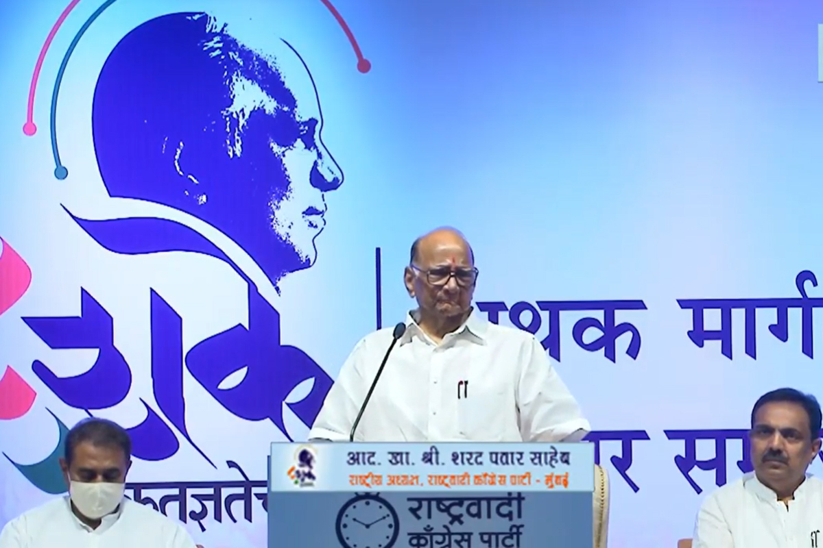 शेवटच्या माणसालाही जपलं पाहिजे, वाढदिवशी शरद पवारांनी दिला नेत्यांना कानमंत्र