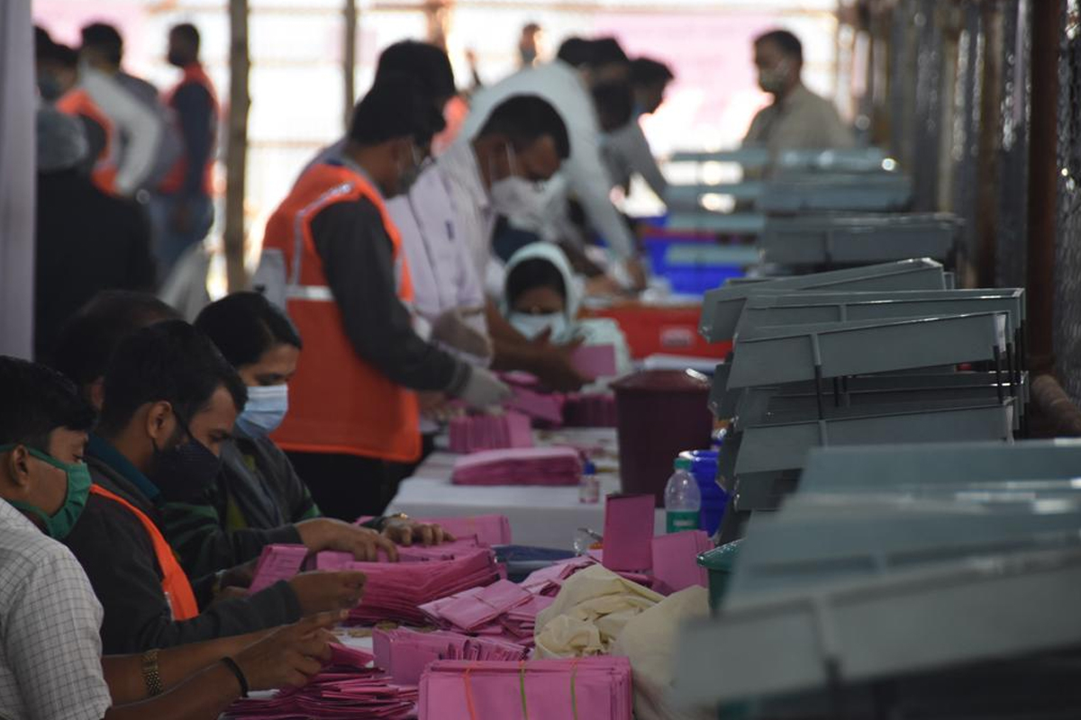 मोठी बातमी, सहकारी संस्थांच्या निवडणुका पुढे ढकलण्याचा निर्णय जाहीर