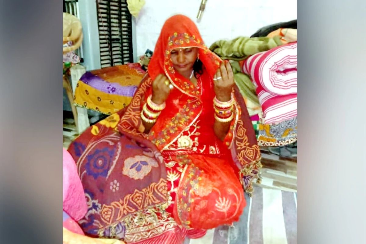 चार दिवसांनंतर नवरी म्हणाली; 'विवाह समारंभात पोळ्या लाटायला आले होते, जबरदस्तीने लावलं लग्न'