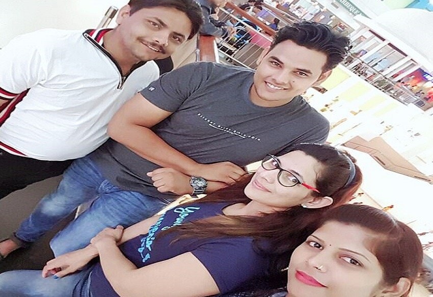 या सगळ्या प्रकरणाबाबत विदेश मंत्रालयानं चीनच्या शासनाला लवकर तोडगा काढण्याची विनंती केली आहे. MEA चे प्रवक्ते अनुराग श्रीवास्तव यांनी नुकतंच वक्तव्य केलं होतंं, की चीन कोविडमुळे ही परवानगी देत नाही आहे. मात्र इतर जहाजांबाबत चीन असं वागताना दिसत नाही. या सगळ्या प्रकरणाबाबत विदेश मंत्रालयानं चीनच्या शासनाला लवकर तोडगा काढण्याची विनंती केली आहे. MEA चे प्रवक्ते अनुराग श्रीवास्तव यांनी नुकतंच वक्तव्य केलं होतंं, की चीन कोविडमुळे ही परवानगी देत नाही आहे. मात्र इतर जहाजांबाबत चीन असं वागताना दिसत नाही.